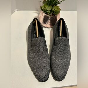 Steve Madden Textured Black Loafers